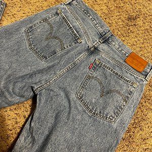 Levis Wedgie Straight Button Fly Denim Jeans Medium Wash Size 29